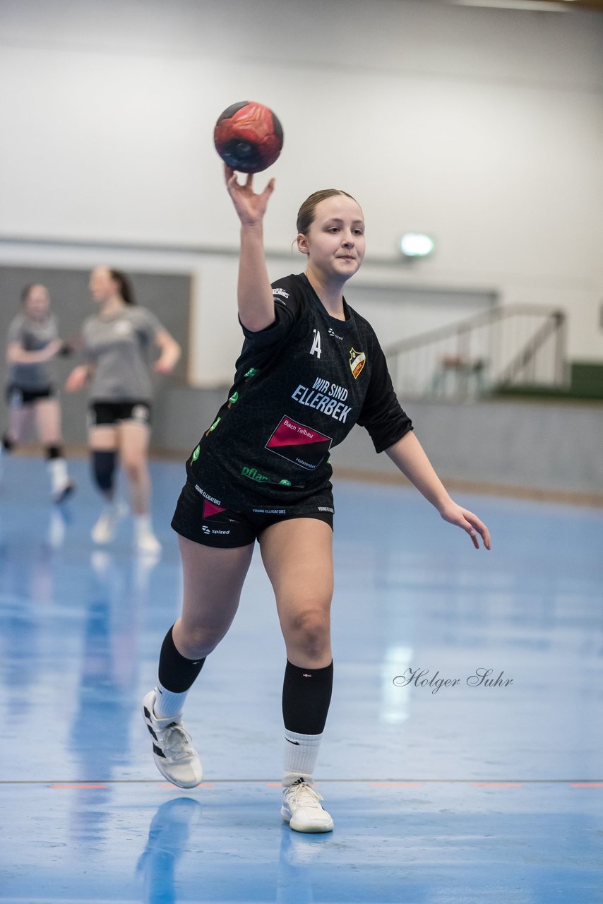 Bild 149 - wBJ TSV Ellerbek - TSV Uetersen : Ergebnis: 15:10